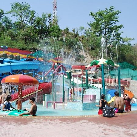 Joyland Waterpark And Resort Dehradun Ngoại thất bức ảnh